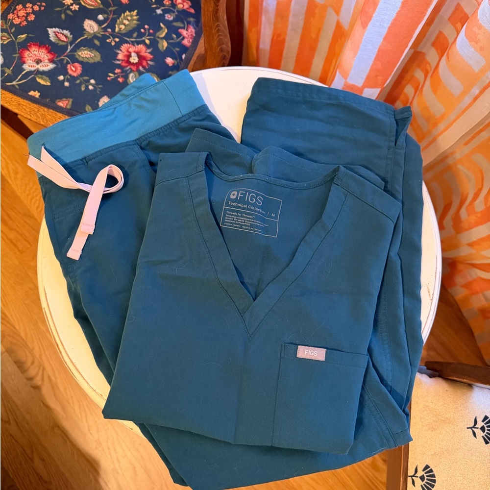 Figs Women's Blue Scrub Set with Pink Accent